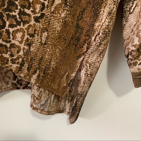 Twig Animal Print Blouse - Picture 8 of 12